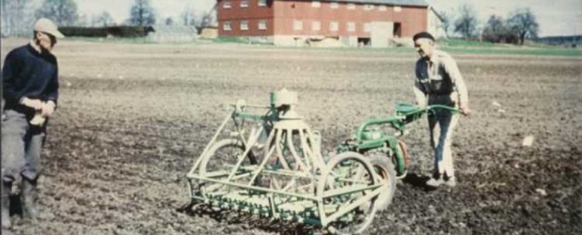 The first Oyjord plot seeder